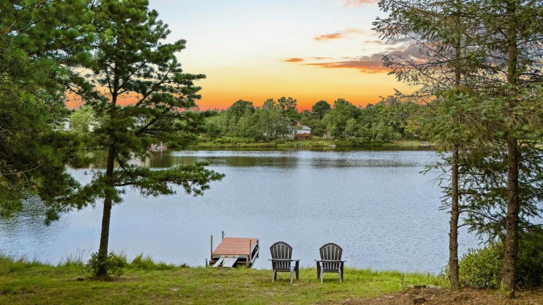 Photo of Others in Long Pond