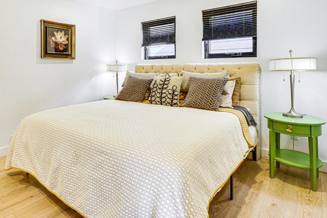 Photo of Bedroom in Midway