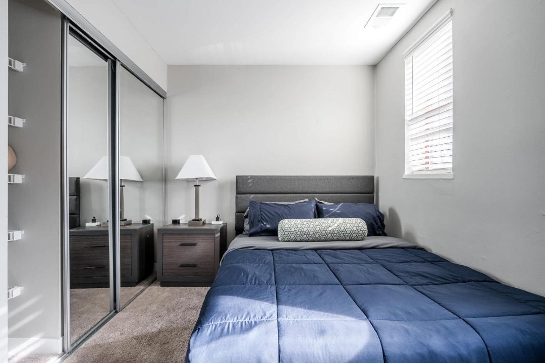Photo of Bedroom in Chatham-Arch