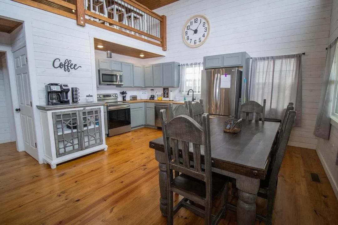 Photo of Kitchen in Compton
