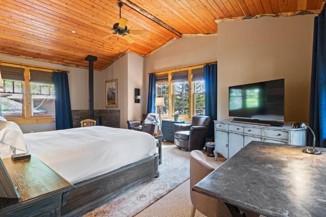Photo of Bedroom in Granite Ridge