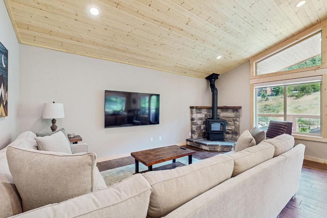 Photo of Livingroom in Ronald