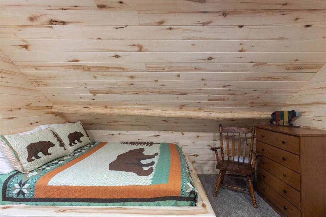 Photo of Bedroom in Island Park