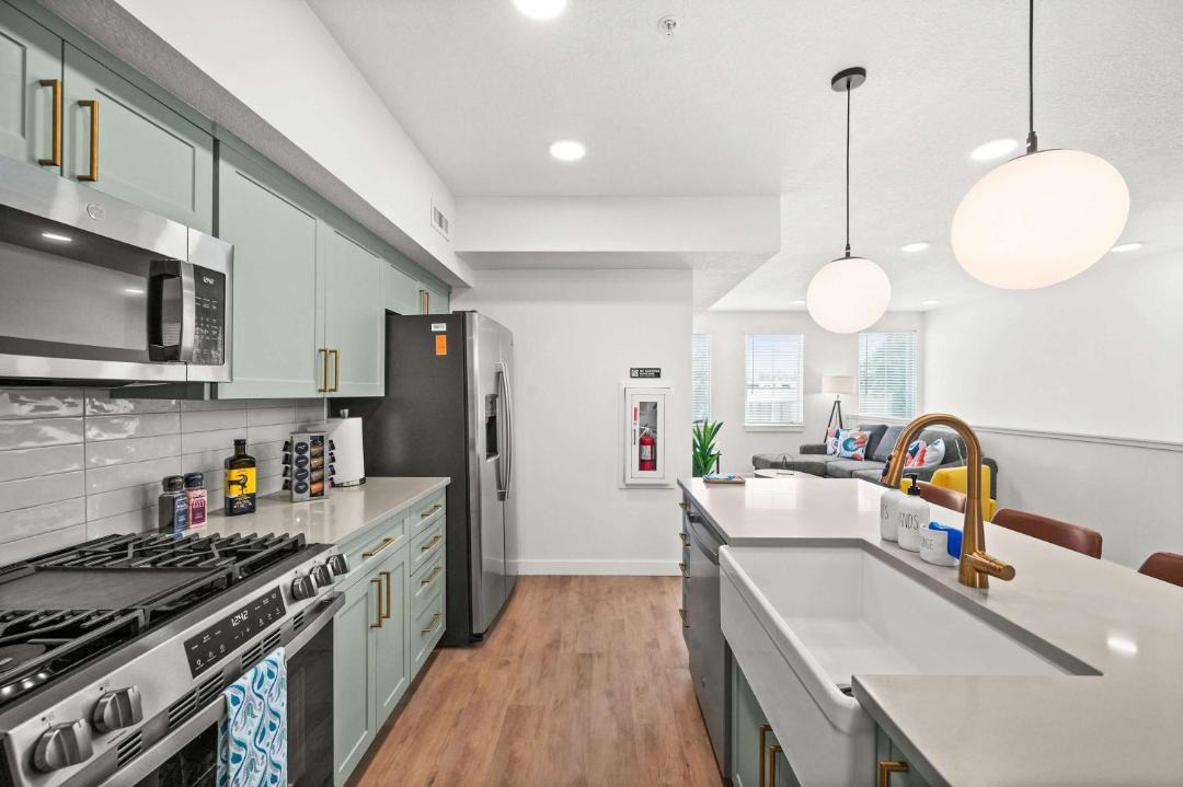 Photo of Kitchen in People's Freeway