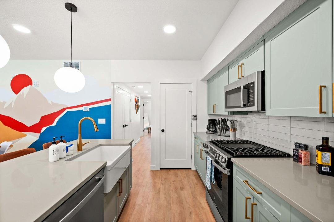 Photo of Kitchen in People's Freeway