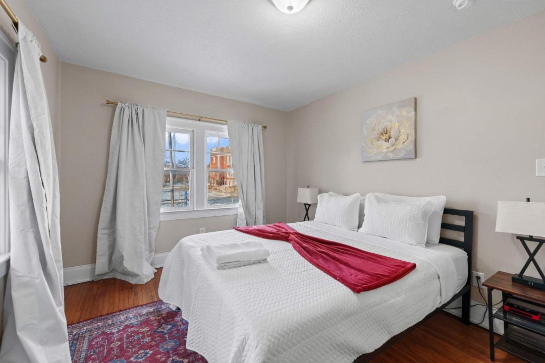Photo of Bedroom in Clintonville