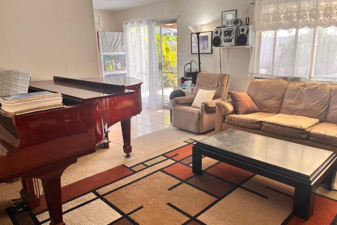 Photo of Livingroom in Clairemont Mesa East