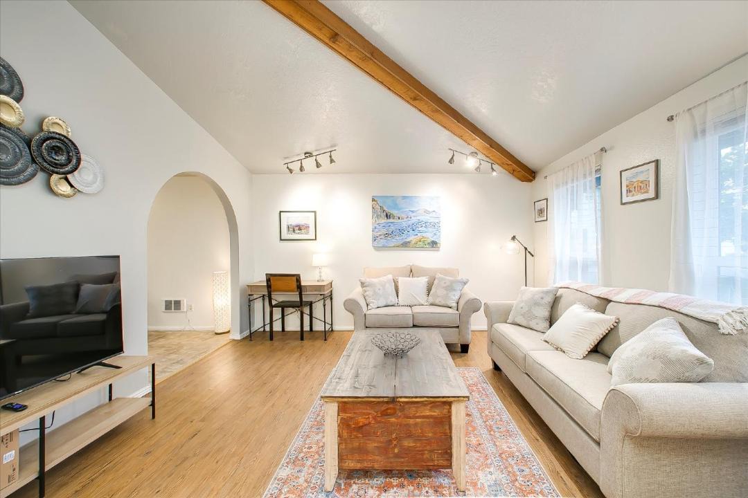 Photo of Livingroom in Southeast Boise