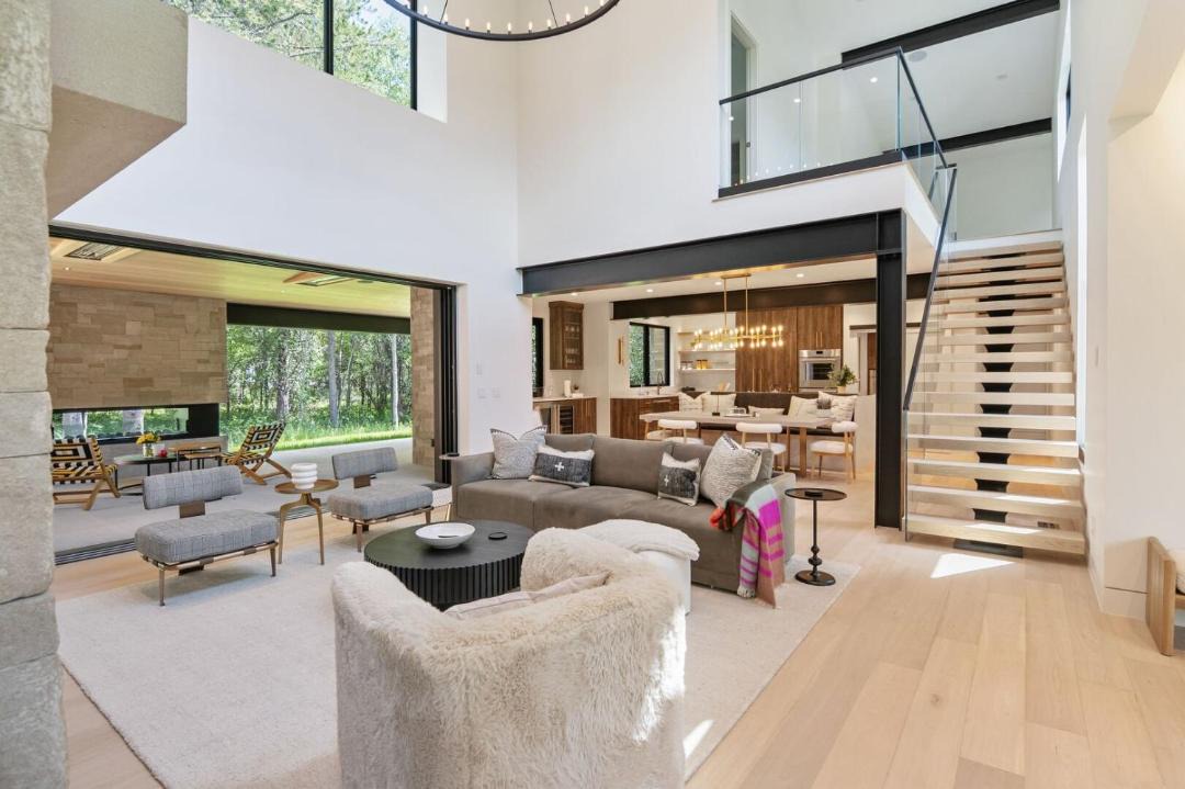Photo of Livingroom in Moose Wilson Road