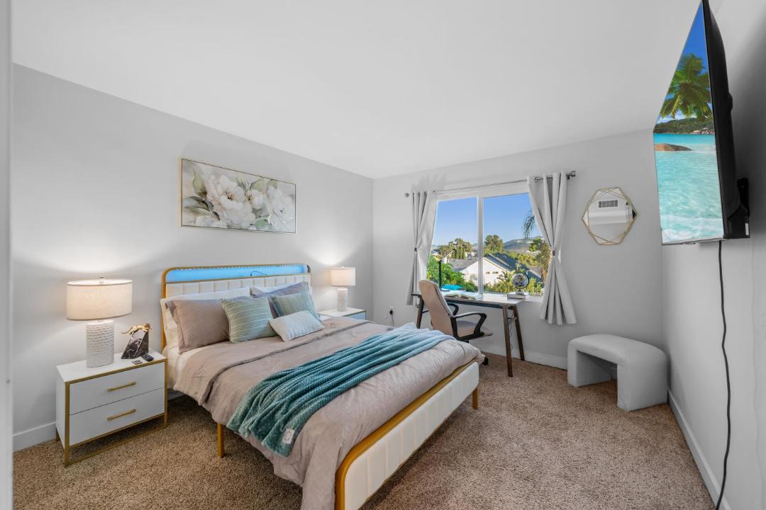 Photo of Bedroom in Rancho Penasquitos