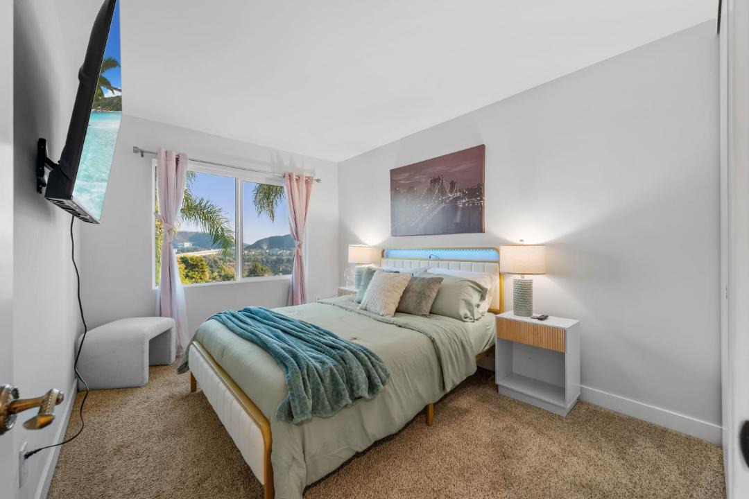 Photo of Bedroom in Rancho Penasquitos