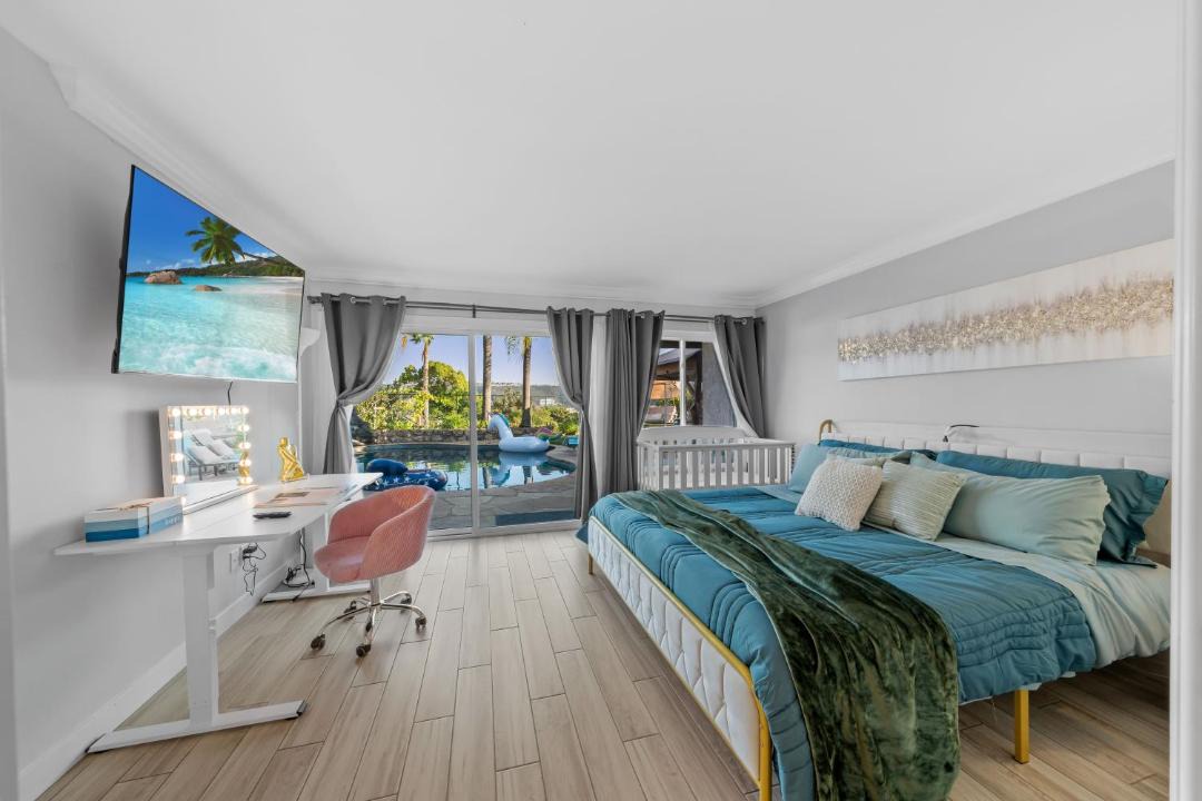 Photo of Bedroom in Rancho Penasquitos