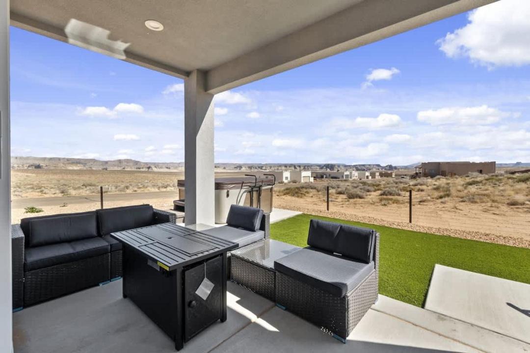 Photo of Patio Balcony in Greenehaven