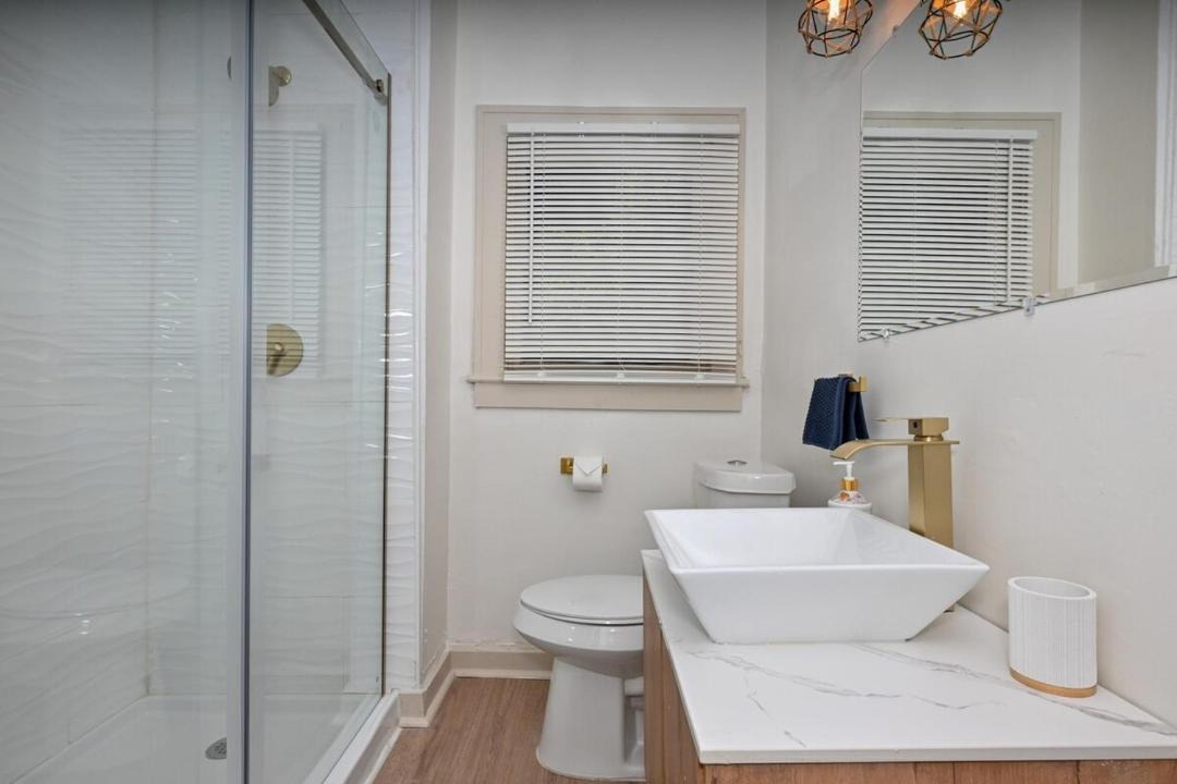 Photo of Bathroom in Lyndhurst