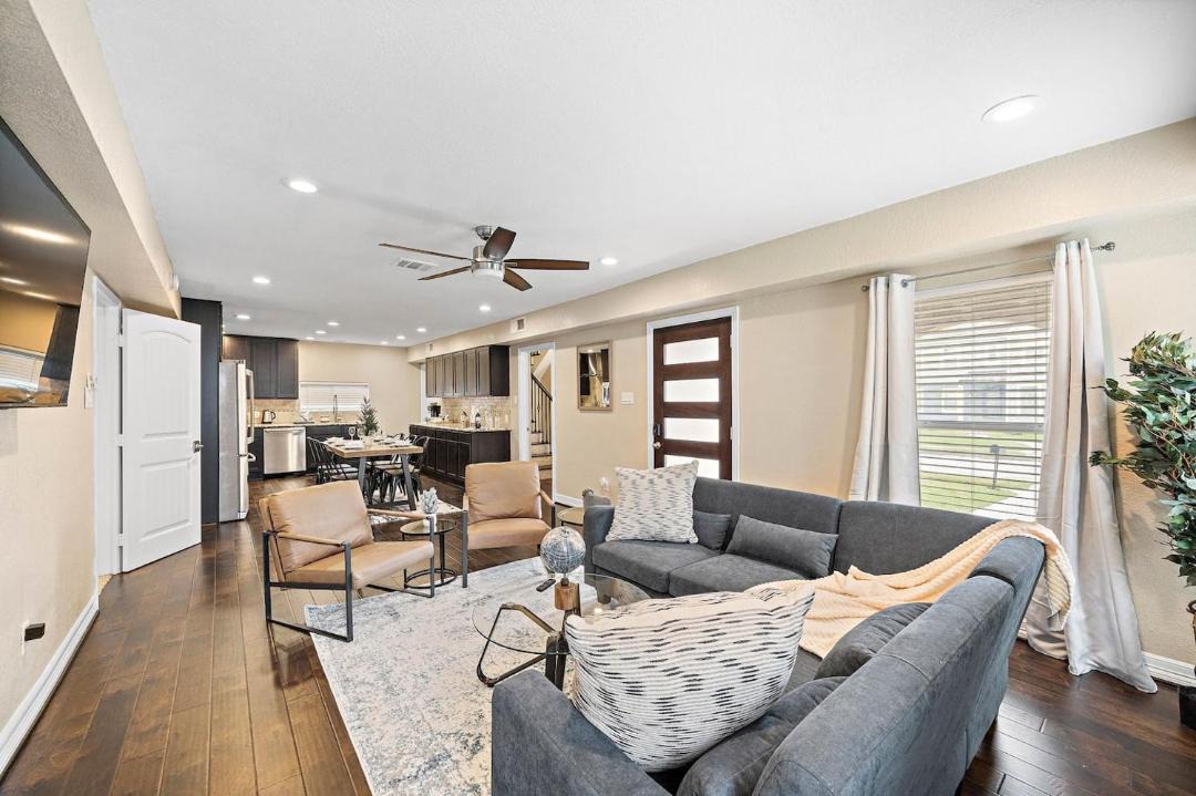 Photo of Others in MacGregor