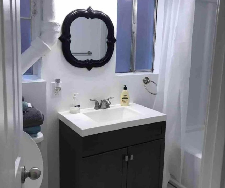 Photo of Bathroom in Pacific Terrace