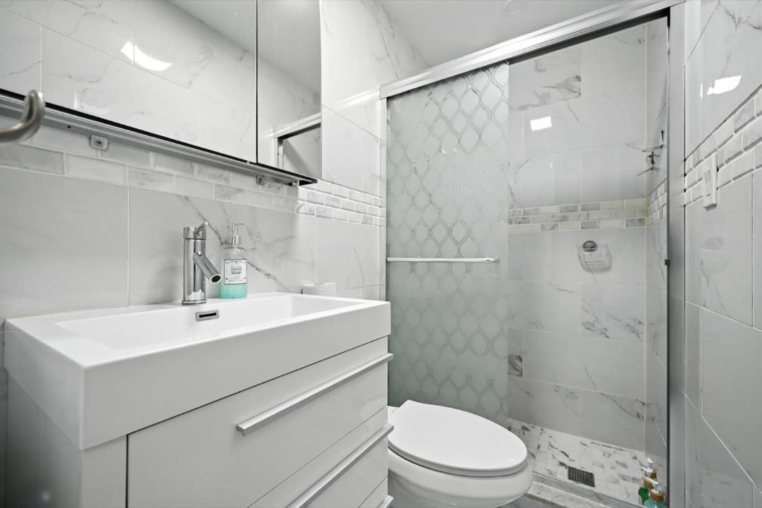 Photo of Bathroom in Old City