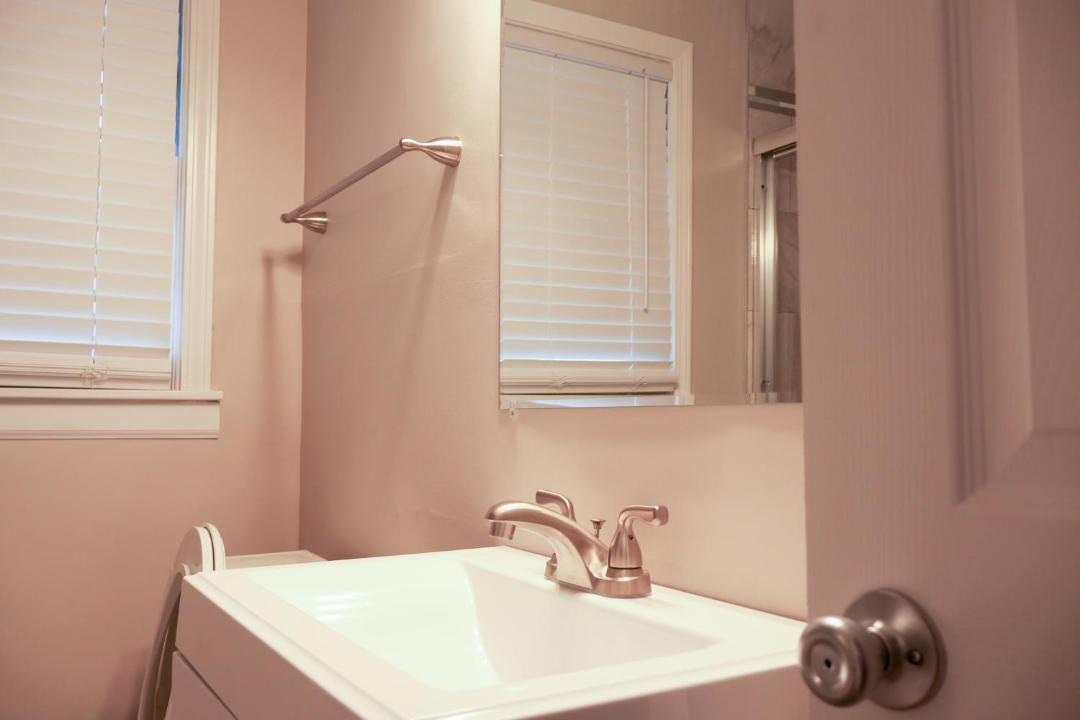 Photo of Bathroom in Speedway