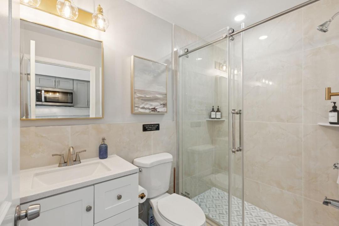 Photo of Bathroom in Poplar