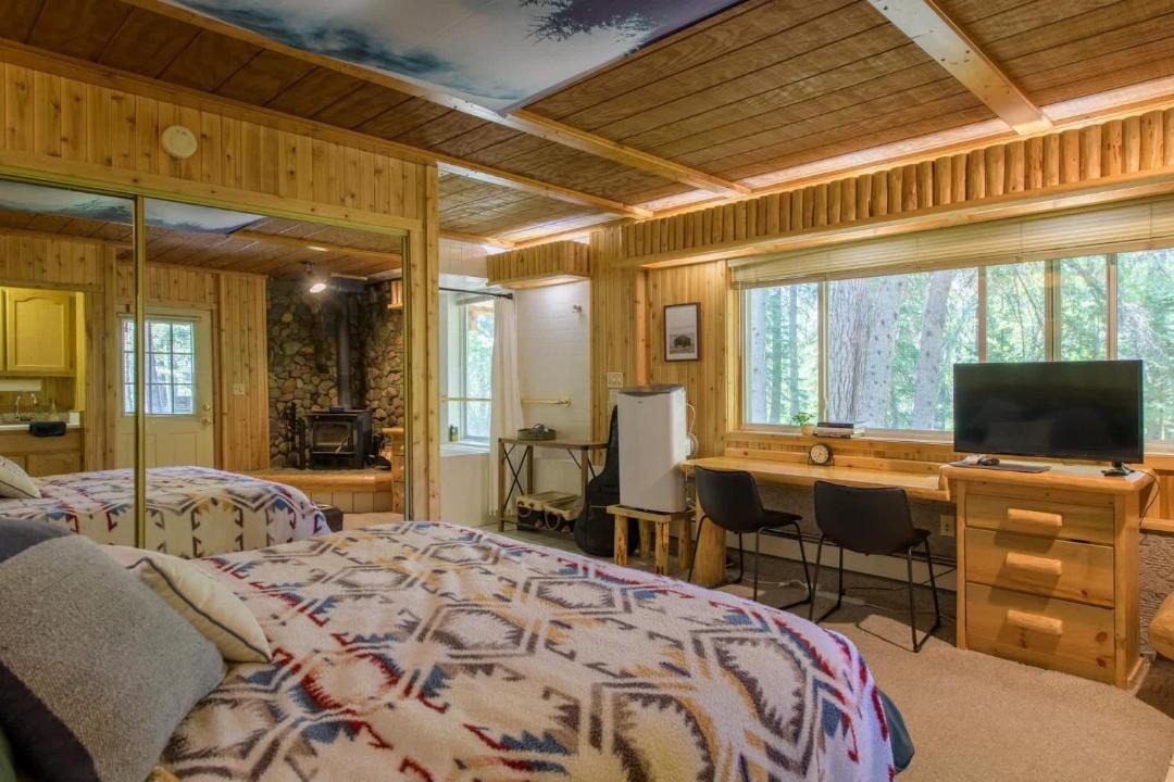 Photo of Bedroom in Eureka