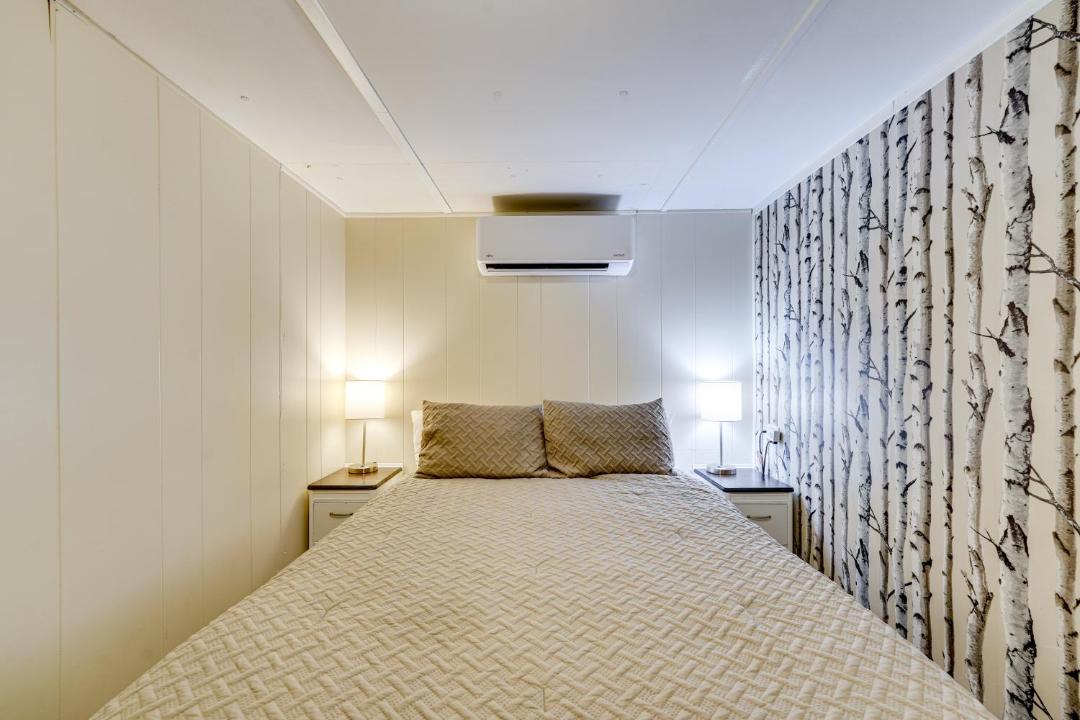 Photo of Bedroom in Lost Bridge Village