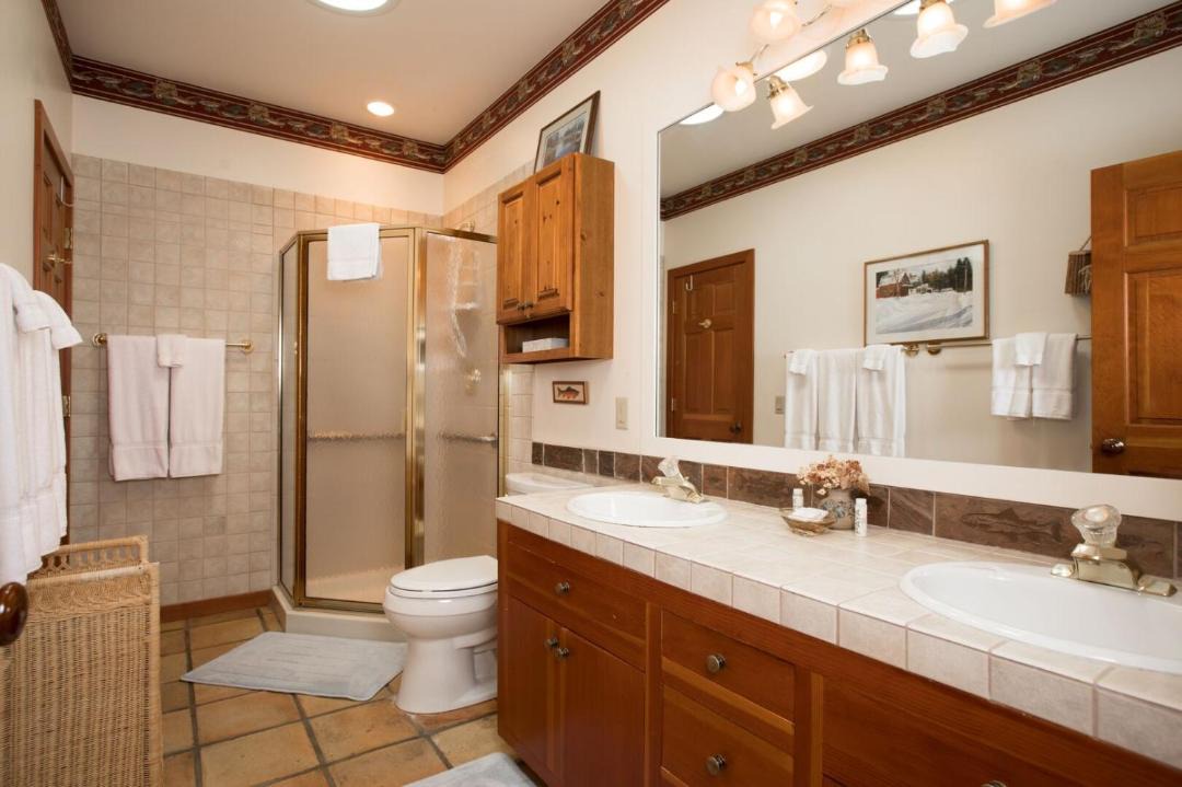 Photo of Bathroom in Moose Wilson Road