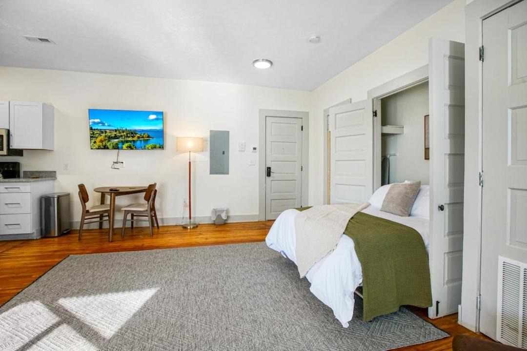 Photo of Bedroom in Hough