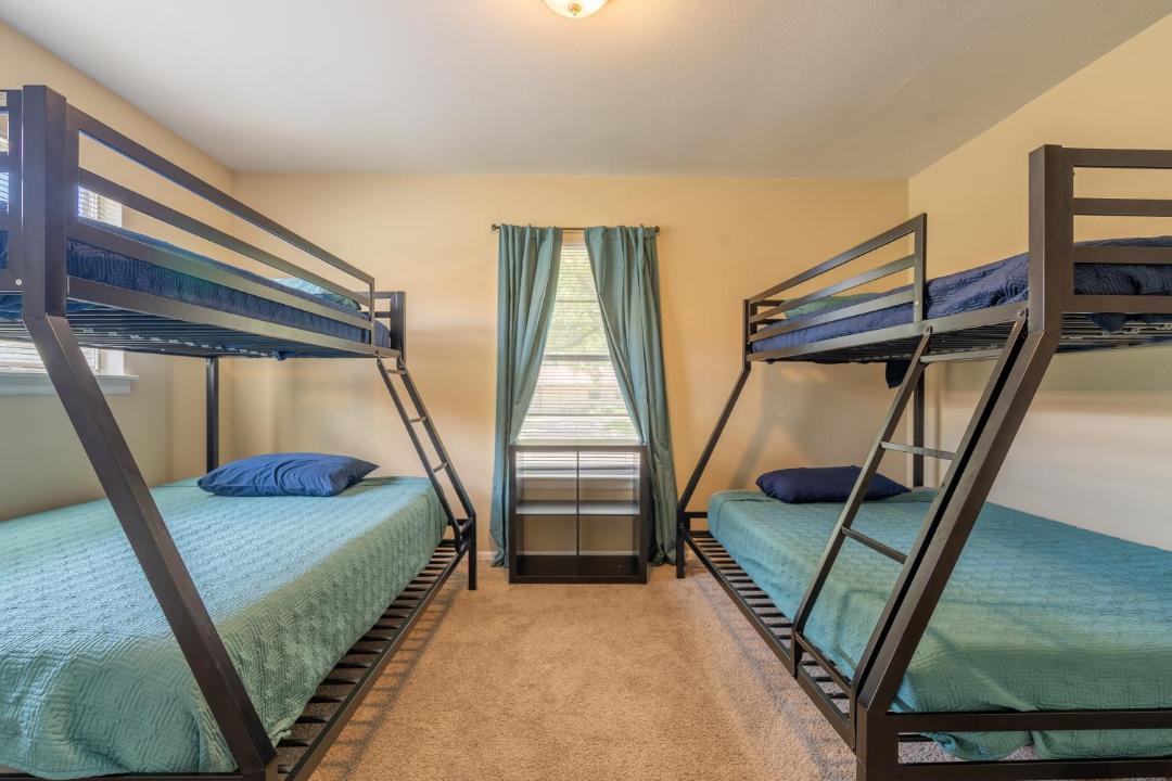 Photo of Bedroom in Live Oak