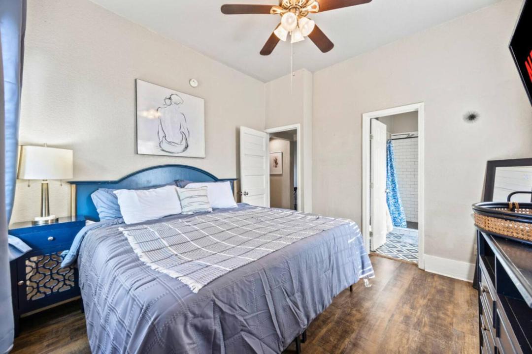 Photo of Bedroom in Harlandale