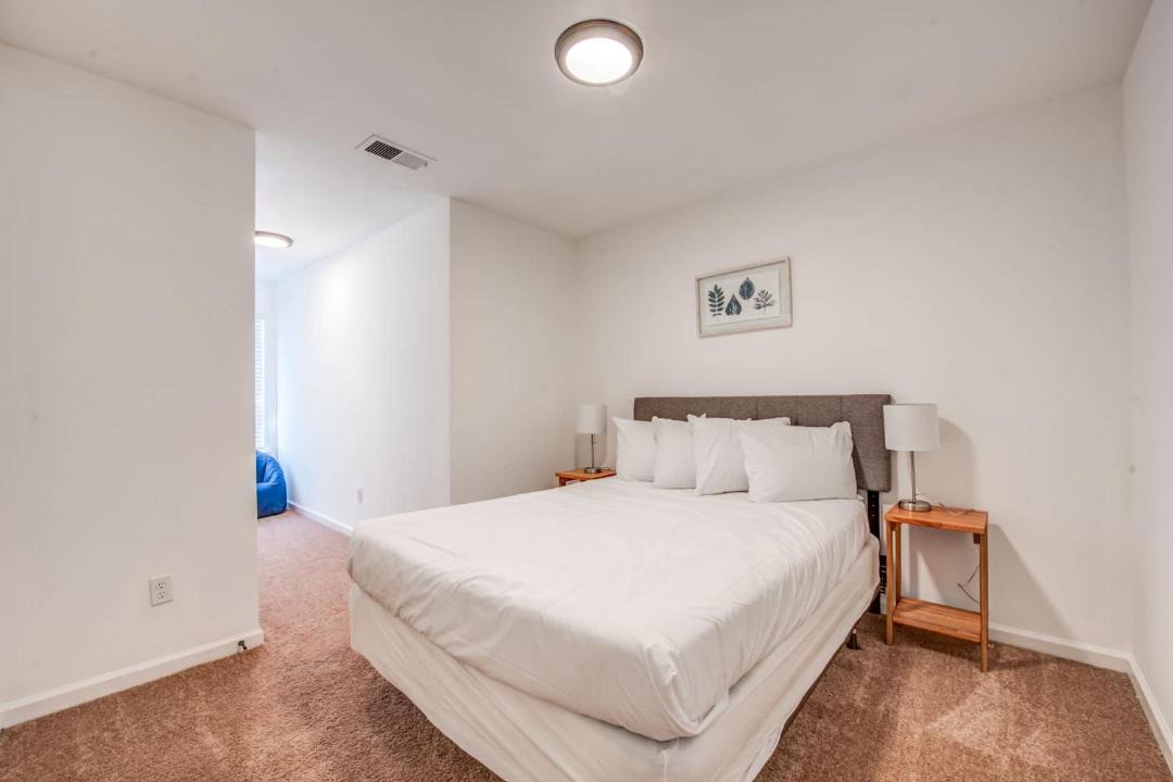 Photo of Bedroom in University District