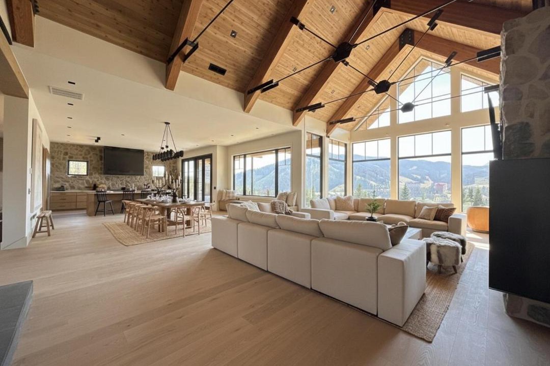 Photo of Livingroom in Big Sky