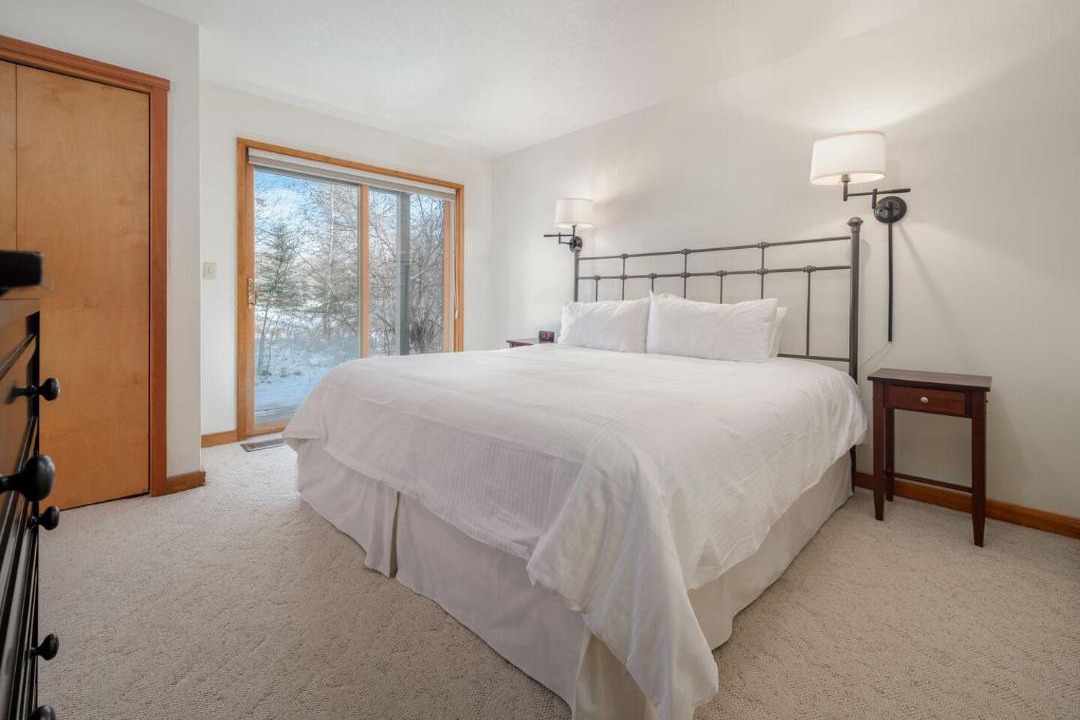 Photo of Bedroom in Moose Wilson Road