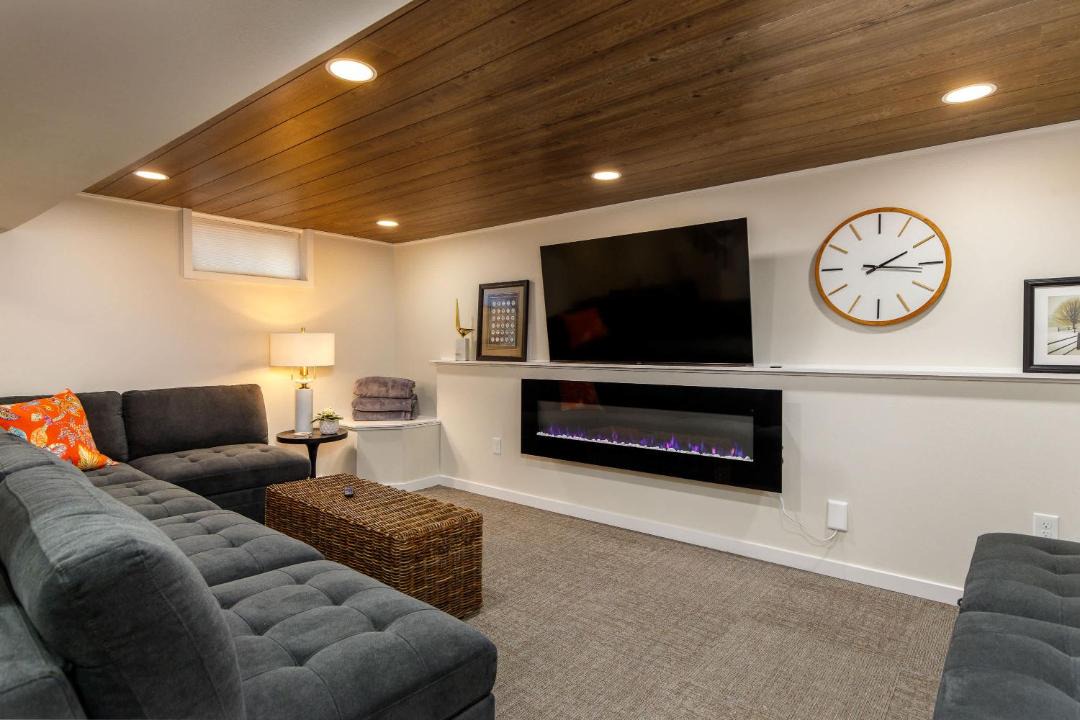 Photo of Livingroom in Ames