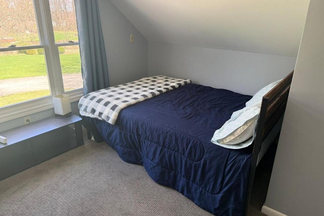 Photo of Bedroom in Willoughby Hills