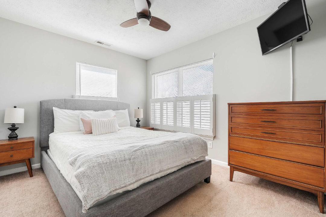Photo of Bedroom in Fall Creek Place