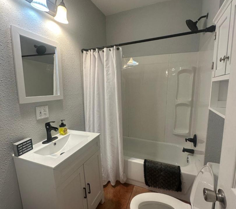 Photo of Bathroom in Blytheville