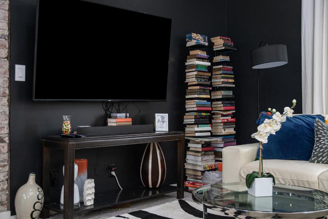 Photo of Livingroom in Dundee-Happy Hollow Historic District