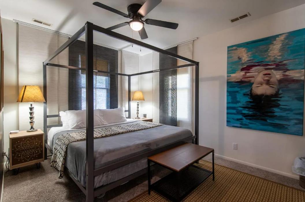 Photo of Bedroom in Dundee-Happy Hollow Historic District