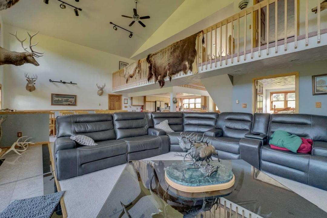 Photo of Livingroom in Glenrock