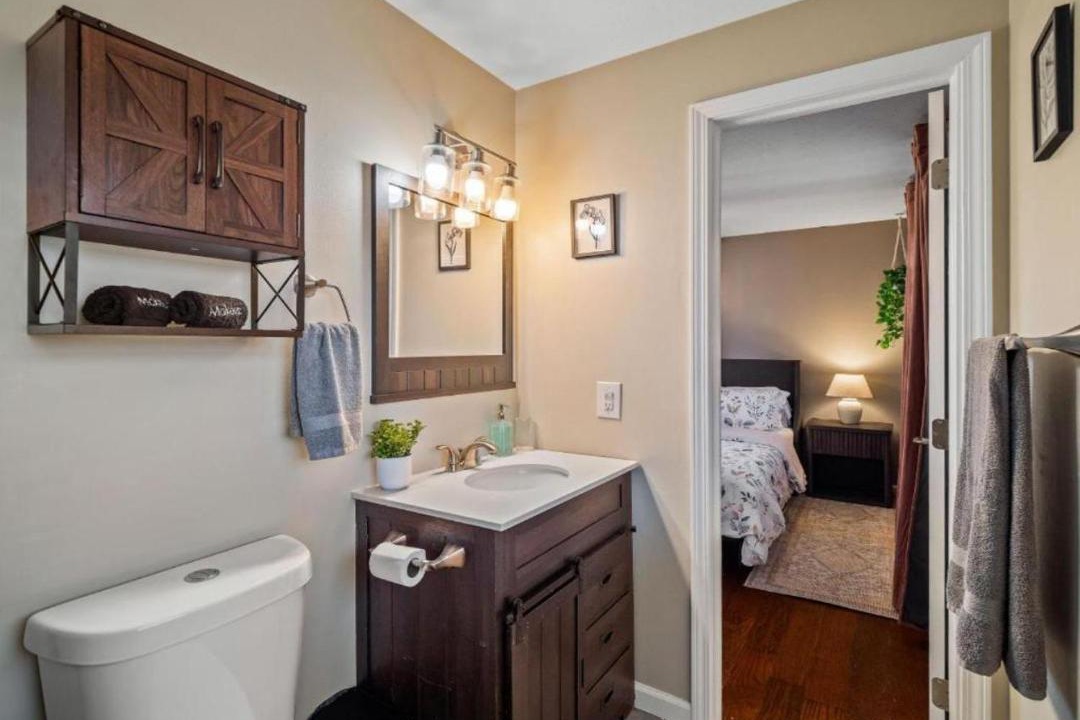 Photo of Bathroom in Vermilion