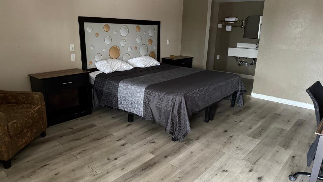 Photo of Bedroom in Harlandale