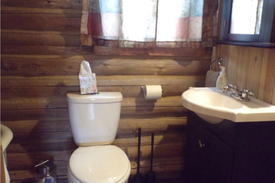 Photo of Bathroom in Melrose