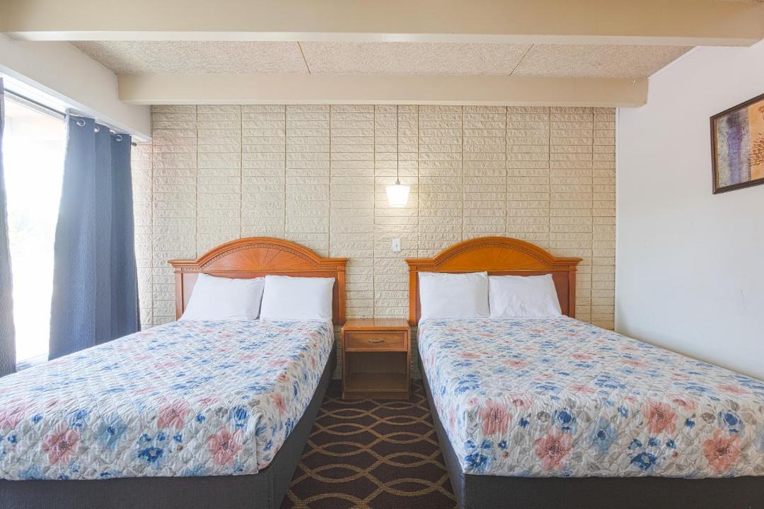 Photo of Bedroom in Breezewood