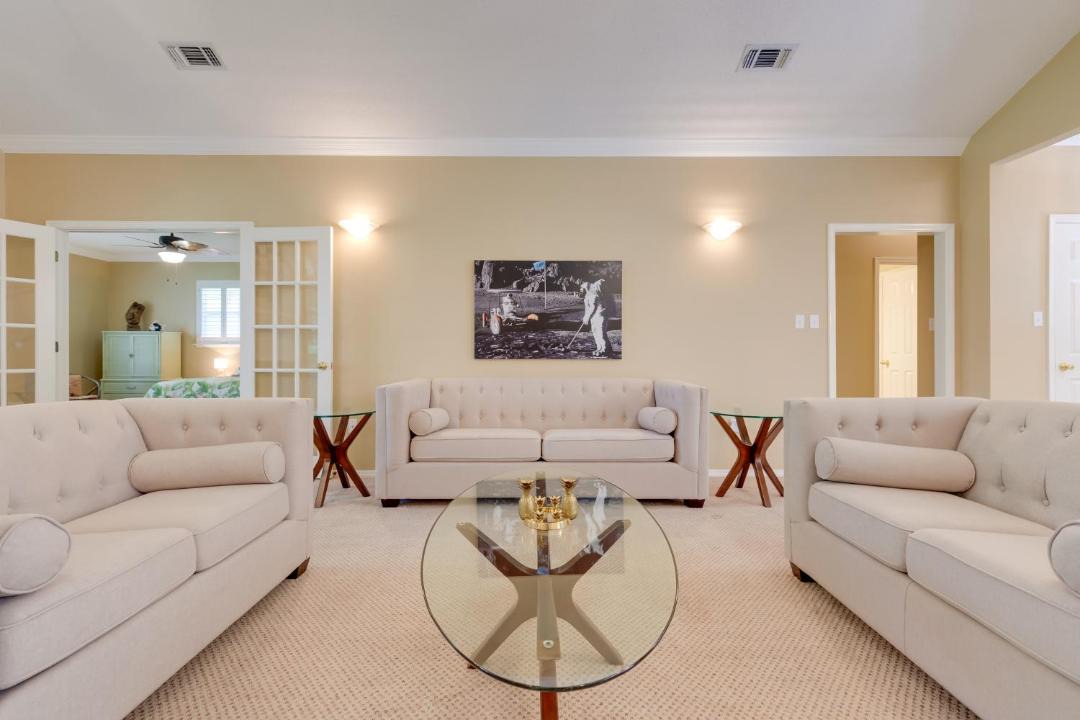 Photo of Livingroom in Diamondhead