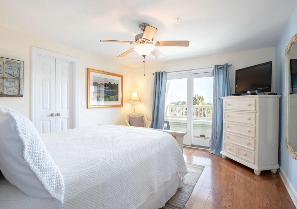Photo of Bedroom in Tybee Island