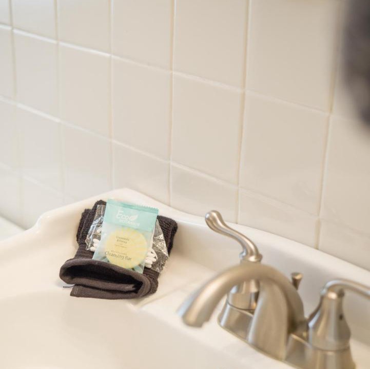 Photo of Bathroom in Central - Terry