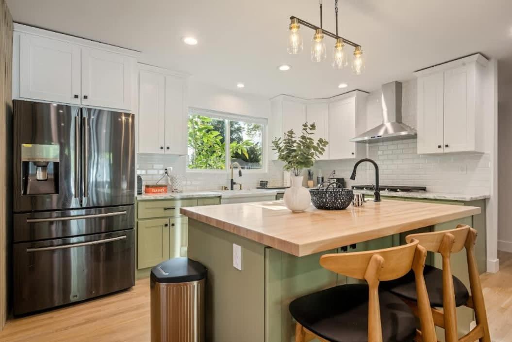 Photo of Kitchen in Lake Balboa