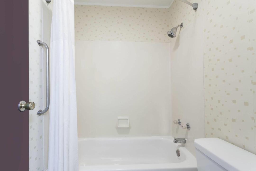 Photo of Bathroom in Seymour
