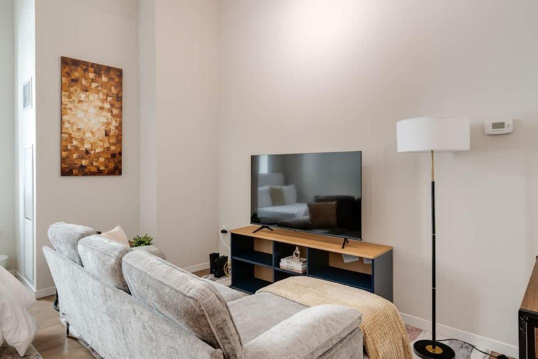Photo of Livingroom in Downtown Cincinnati