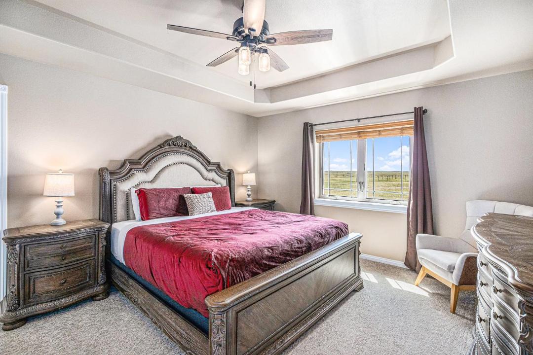 Photo of Bedroom in Carpenter